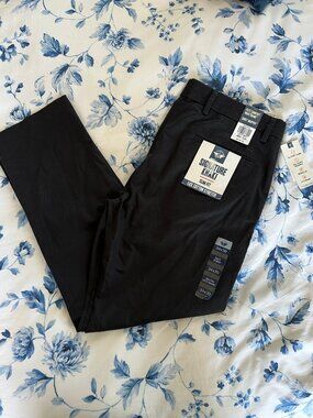 Men's Dockers Black Slim Fit Signature Khaki Pants 34x30 NWT